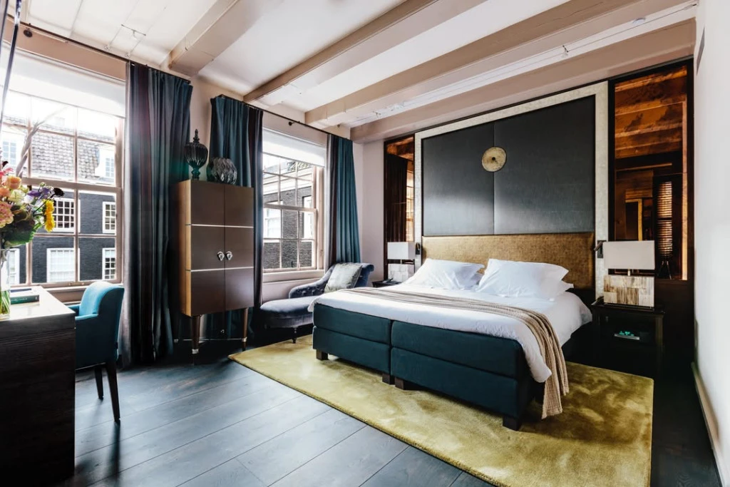 Hotel The Craftsmen'in suit şık otel odası