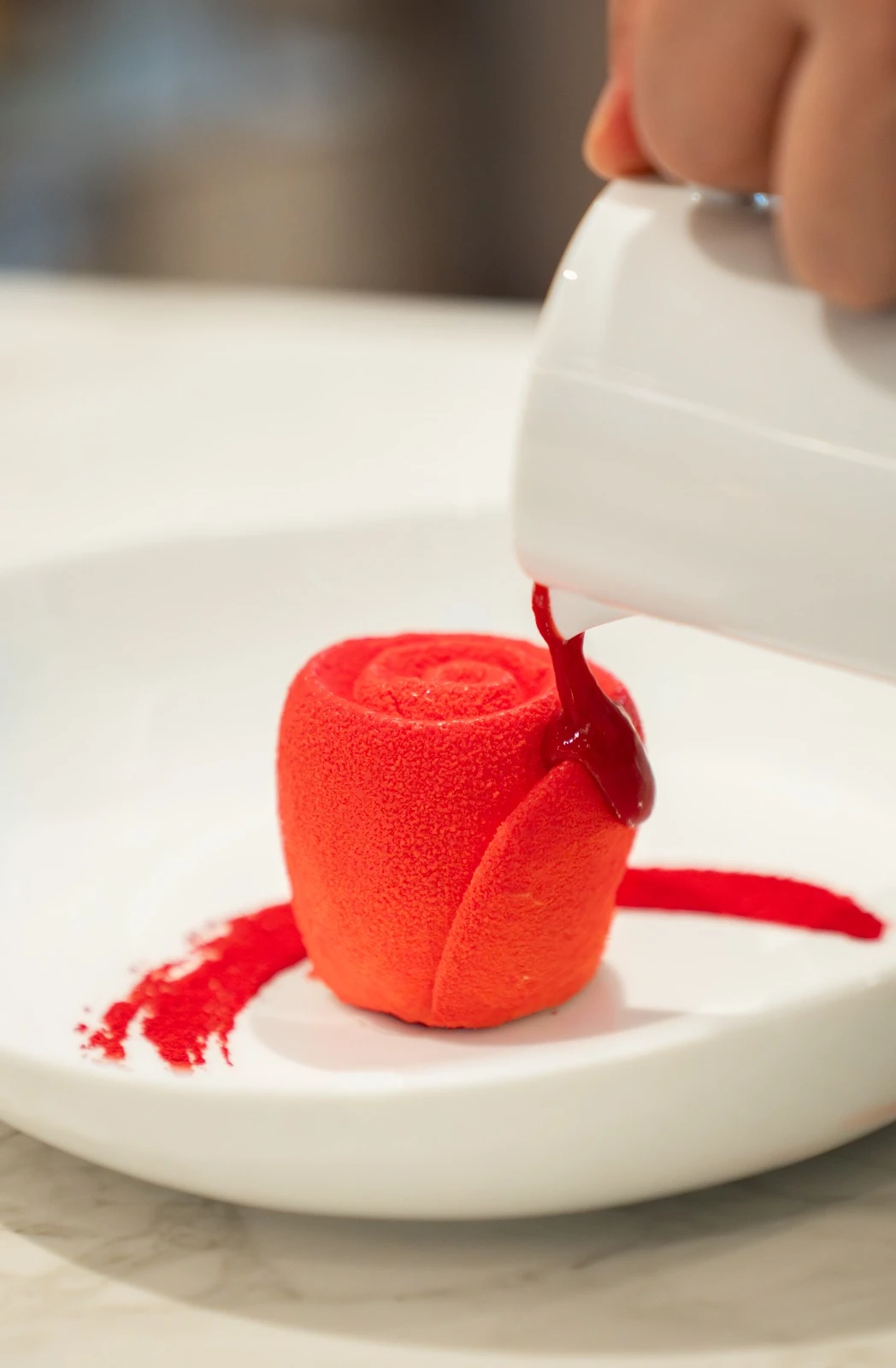 Address Istanbul’da hem konaklama hem de fine dining menüsüyle Sevgililer Günü’ne özel bir deneyim sunuluyor.
