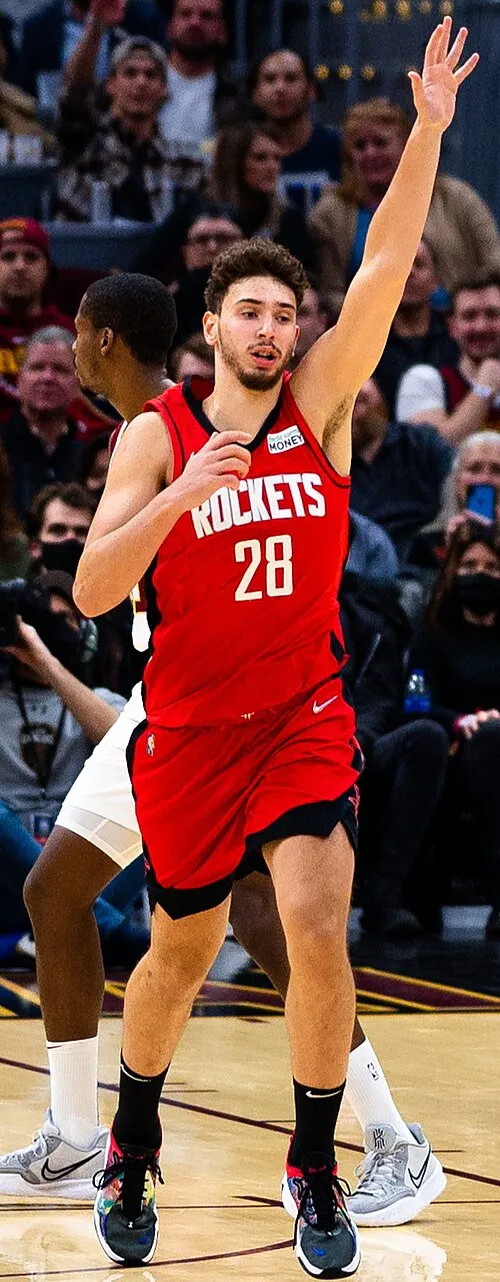 Alperen Şengün, Houston Rockets formasıyla bir NBA maçında.