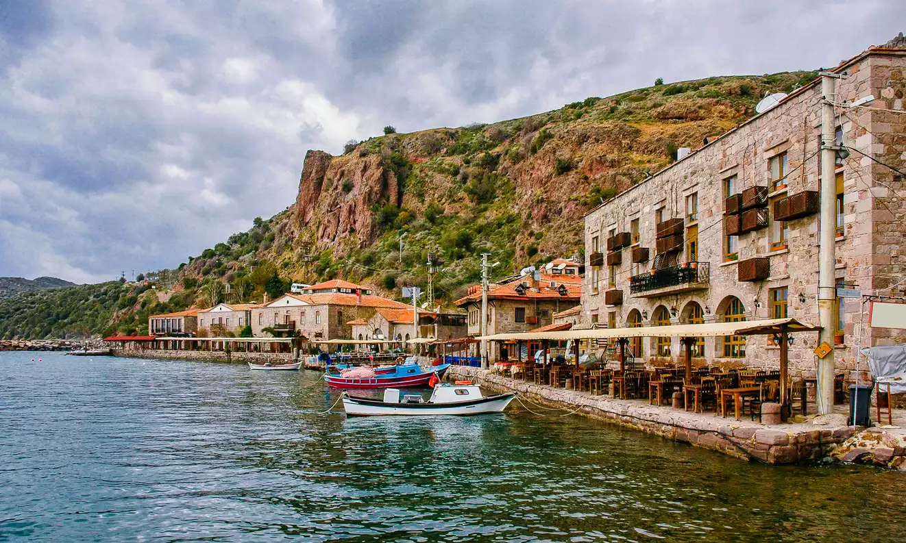Assos sahil kesimleri