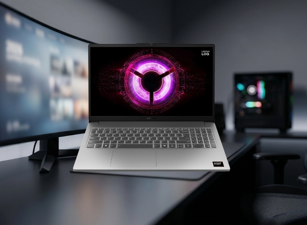 Marka Adı: Lenovo
Ürün Adı: Lenovo LOQ 15 RTX 4050 Ryzen 7
Ürün Cinsiyeti: Belirtilmemiş
Ürün Tipi: Oyun Dizüstü Bilgisayarı
Ürün Sezonsallığı: Belirtilmemiş
Ürün Çeşidi: Gaming Laptop
Ürün Özellikleri: Bu Lenovo LOQ 15 oyun dizüstü bilgisayarı, modern ve zarif gri/gümüş renkli kasasıyla dikkat çekerken, güçlü donanımıyla oyunseverlere dengeli bir performans sunuyor. AMD Ryzen 7 7735HS işlemci ve NVIDIA GeForce RTX 4050 ekran kartı ile donatılmış olan cihaz, 16 GB RAM ve 1 TB SSD depolama alanıyla güncel oyunları ve çoklu görevleri akıcı bir şekilde yönetir. 15.6 inç Full HD ekranı canlı görseller sağlarken, cihazın yeterli soğutma altyapısı ve dengeli termal yapısı uzun oyun seanslarında bile istikrarlı performansı garanti eder. Arkadan aydınlatmalı tam boyutlu klavyesi, numerik tuş takımı ve ince çerçeveli ekranı sayesinde hem görsel hem de işlevsel bir kullanım deneyimi sunar.
Öne Çıkan Detaylar:
- Güçlü AMD Ryzen 7 7735HS işlemci
- NVIDIA GeForce RTX 4050 grafik kartı
- 15.6 inç Full HD canlı ekran
Kimler Kullanıyor?: Oyun dünyasına yeni adım atmak isteyenler veya mevcut oyun deneyimlerini uygun bir bütçeyle yükseltmeyi hedefleyenler için tasarlanmıştır. Bu dizüstü bilgisayar, güncel oyunları orta ayarlarda akıcı bir şekilde oynamanın yanı sıra günlük kullanım ve çeşitli multimedya görevleri için de güvenilir bir performans arayan kişilere hitap eder. Sade ama modern tasarımıyla hem oyuncu kimliğini yansıtır hem de profesyonel ortamlarda kullanılabilirlik sunar.