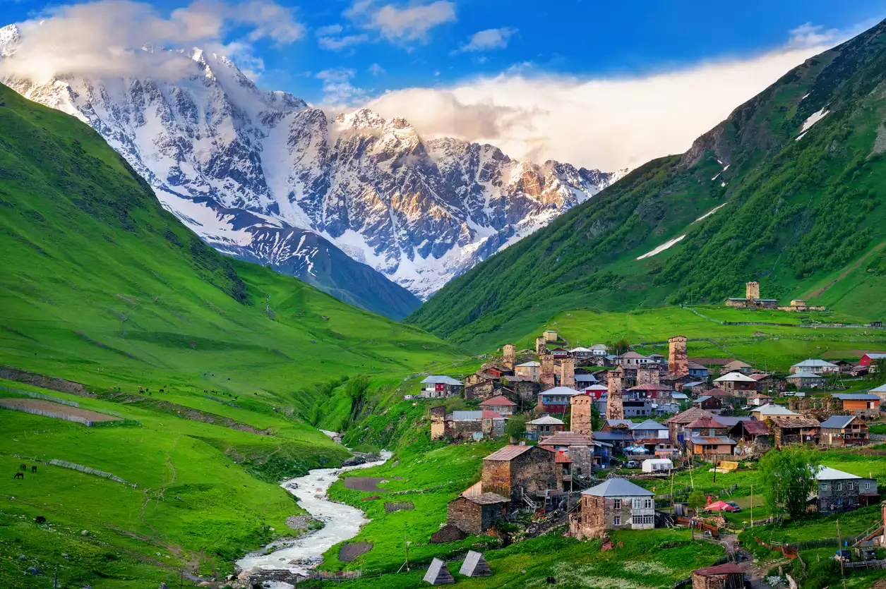 Svaneti, taş kuleler, dağ köyleri