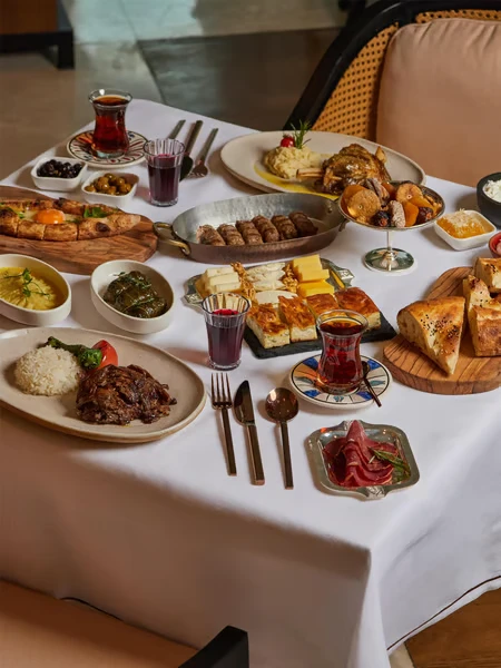 İstanbul’da Ramazan’a Özel Menüler: İftar İçin Nereye Gidilir?