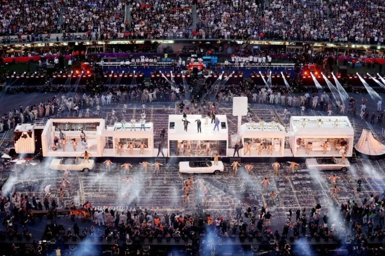 U2 24 Yıl Sonra Aynı Sahnede: Super Bowl Tarihine Damga Vuran En İyi Şovlar