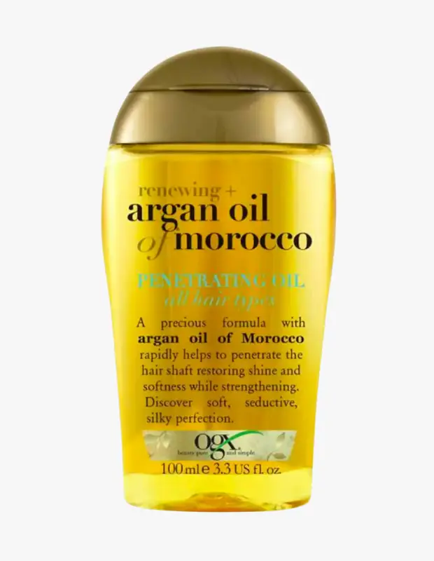 Marka Adı: Ogx
Ürün Adı: Ogx Yenileyici Argan Oil of Morocco
Ürün Cinsiyeti: Unisex
Ürün Tipi: Saç Yağı
Ürün Sezonsallığı: Belirtilmemiş
Ürün Çeşidi: Yenileyici, Nüfuz Eden Saç Bakım Yağı
Ürün Özellikleri: Fas Argan Yağı içeren bu değerli formül, saç telini hızla nüfuz ederek parlaklık ve yumuşaklık kazandırırken aynı zamanda güçlenmesine yardımcı olur. Tüm saç tipleri için uygun olan bu yağ, saçın pürüzsüz, ipeksi ve çekici bir görünüm kazanmasını desteklerken, saç telinin yüzeyinde koruyucu bir tabaka oluşturarak nemi içeride tutmaya ve kabarmayı önlemeye katkıda bulunur.
Öne Çıkan Detaylar:
- Fas Argan Yağı ile zenginleştirilmiş formül
- Saç telini güçlendirerek parlaklık ve yumuşaklık kazandırır
- Hızla nüfuz eden yapısı ile tüm saç tiplerine uygundur
Kimler Kullanıyor?: Saçlarında kabarma, matlık, kuruluk veya güçsüzlük hisseden, daha pürüzsüz, parlak ve ipeksi bir dokunuş arayan herkes için idealdir. Saçını nemlendirmek, güçlendirmek ve genel görünümünü iyileştirmek isteyen; aynı zamanda saçına lüks bir bakım deneyimi sunmayı tercih eden bireylerin rutinine kolayca adapte olabilir.