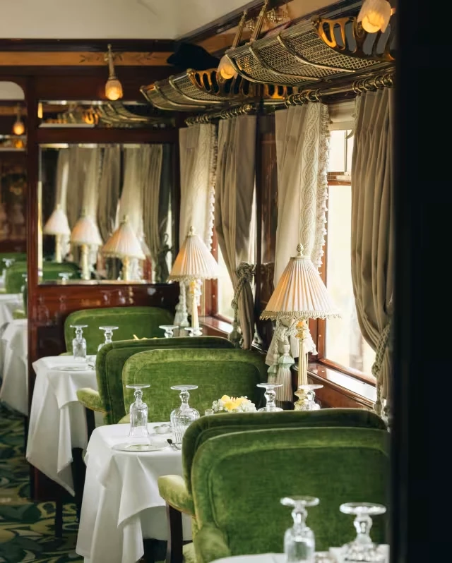 Venice Simplon-Orient-Express, salon içinden