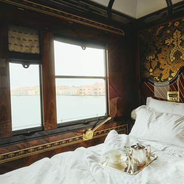 Venice Simplon-Orient-Express, yatak odası ve tren manzarası