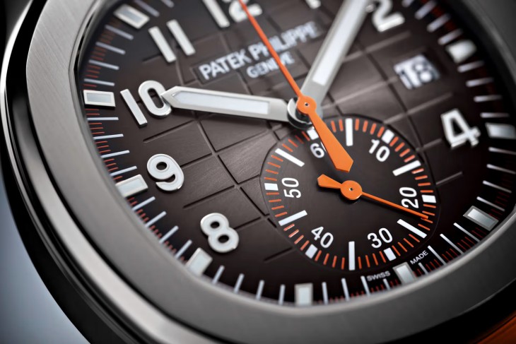 Patek Philippe Aquanaut beyaz altın ref.5968, kronograflı erkek kol saati kadran detayı