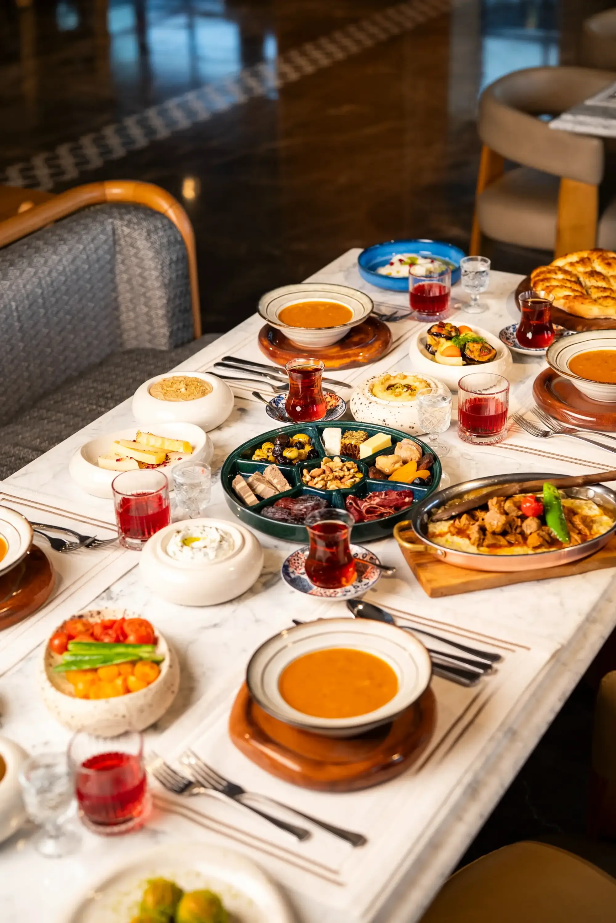 Velena'da nefis iftar sofrası ve iftariyelikler