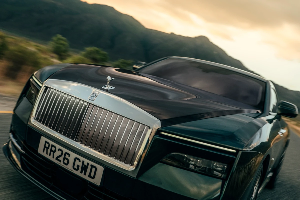 Koleksiyonerlerin Gözdesi Yenilendi: Rolls-Royce Spectre Series II
