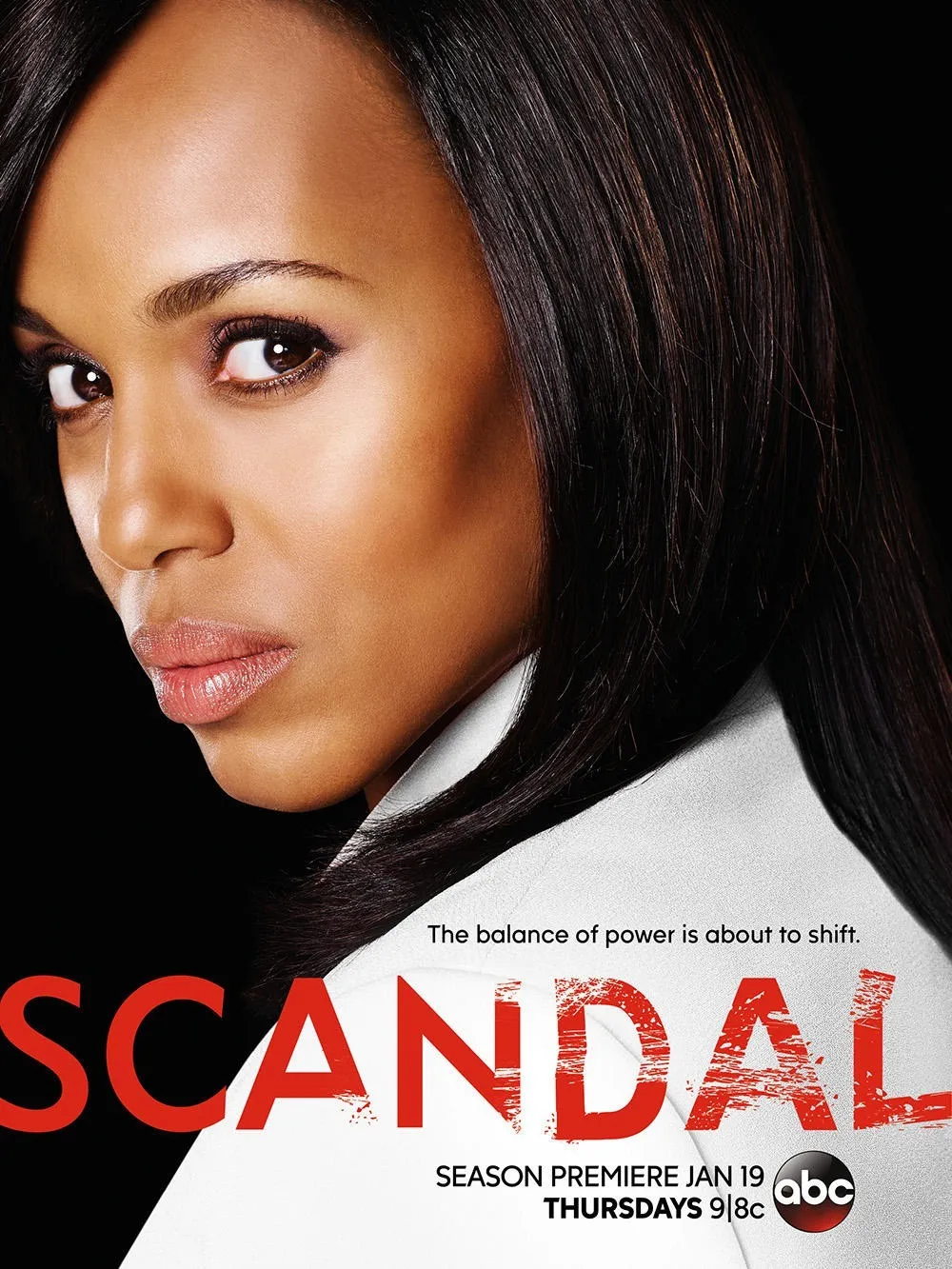 Scandal dizisi afişinde Kerry Washington Olivia Pope karakteriyle güçlü portre çekim