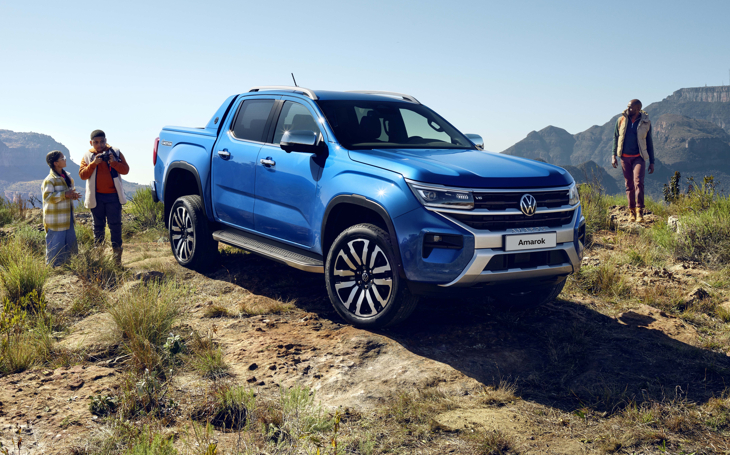 Volkswagen Amarok 3.0 V6 4Motion dört tekerlekten çekiş, mavi, doğada