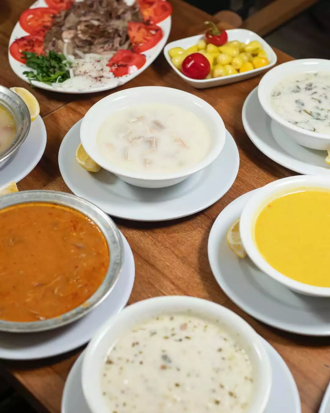 Ayık Çorba Kadıköy çeşitli çorbaları.