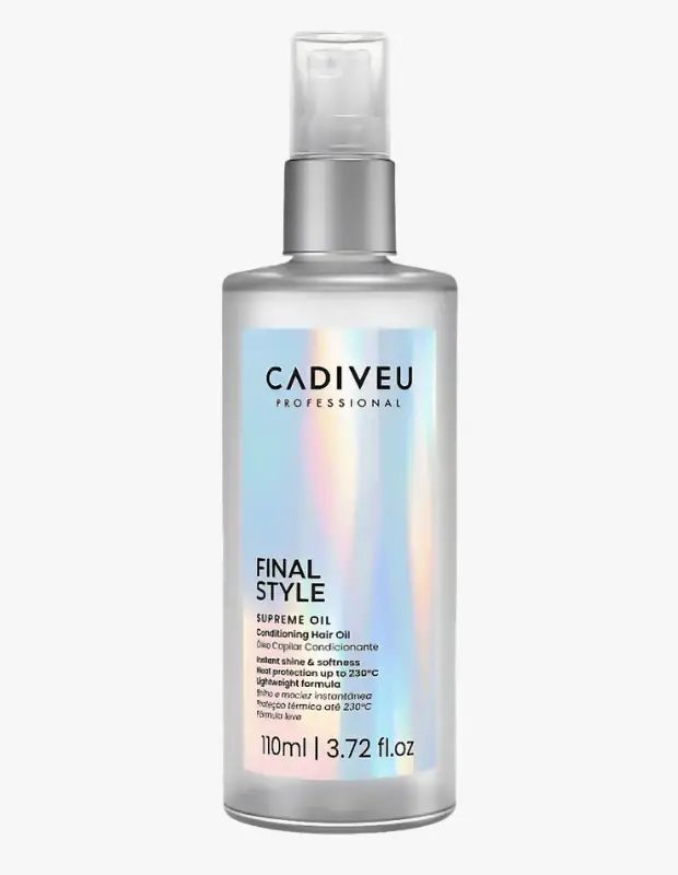 Marka Adı: Cadiveu
Ürün Adı: Cadiveu Final Style Supreme Saç Yağı
Ürün Cinsiyeti: Belirtilmemiş
Ürün Tipi: Saç Bakım Yağı
Ürün Sezonsallığı: Belirtilmemiş
Ürün Çeşidi: Parlaklık Veren ve Isı Koruyuculu Bakım Yağı
Ürün Özellikleri: Bu Cadiveu Final Style Supreme Saç Yağı, anında parlaklık ve ipeksi bir yumuşaklık sağlamak üzere geliştirilmiş, hafif yapılı özel bir formüle sahiptir. Saçı 230°C'ye kadar ısıya karşı korurken, saç tellerinin etrafında ince bir katman oluşturarak nem kaybını engeller. Saç yüzeyini pürüzsüzleştirerek ışığın bir ayna gibi yansımasını sağlar ve canlı bir görünüm sunar. Ürün 110 ml hacmindedir.
Öne Çıkan Detaylar:
- Anında parlaklık ve ipeksi yumuşaklık sunar
- Saçı 230°C'ye kadar ısıya karşı korur
- Hafif formülü sayesinde saçı ağırlaştırmaz
- Nem kaybını önleyerek saç yüzeyini pürüzsüzleştirir
Kimler Kullanıyor?: Saçlarında göz alıcı bir parlaklık, pürüzsüzlük ve ipeksi bir doku arayanlar bu ürünü tercih edebilir. Özellikle fön, maşa veya düzleştirici gibi ısı şekillendirici aletler kullanan ve saçlarını yüksek sıcaklıklara karşı korumak isteyenler için idealdir. Aynı zamanda nem dengesini koruyarak ve saç yüzeyini pürüzsüzleştirerek 'glass hair' trendine uygun ışıltılı bir görünüm elde etmek isteyen, hafif yapısıyla saçı ağırlaştırmayan bir ürüne ihtiyaç duyan herkesin günlük bakım rutinine dahil edebileceği bir üründür.