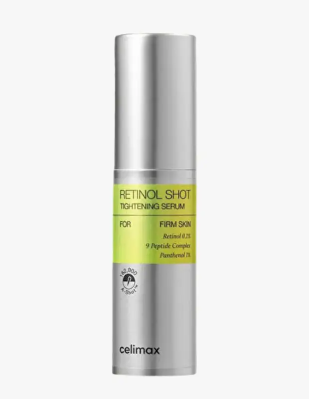 Celimax markasına ait, üzerinde belirgin yeşil bir etiketle RETINOL SHOT TIGHTENING SERUM ve FOR FIRM SKIN yazan, %0.1 retinol içeren gümüş renkli bir sıkılaştırıcı serum şişesi beyaz bir arka planda dikey duruyor.