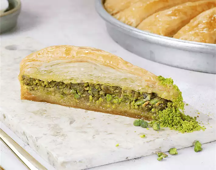 Şef Baklavaları – Türk tatlısı baklavanın farklı örneklerini deneyimleyebileceğiniz tatlı durağı.