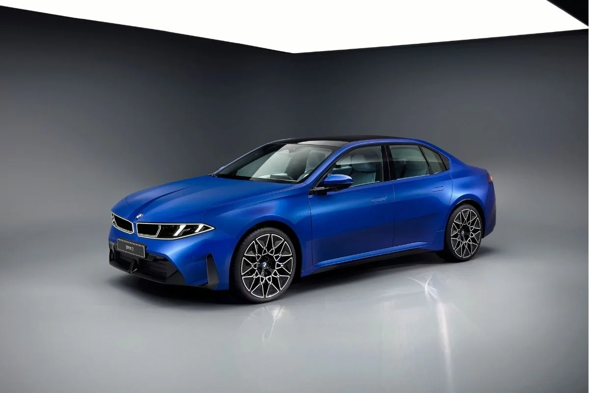 900 Km Menzilli BMW i3 Elektrikli Otomobil Deneyimini Değiştirmeye Geliyor