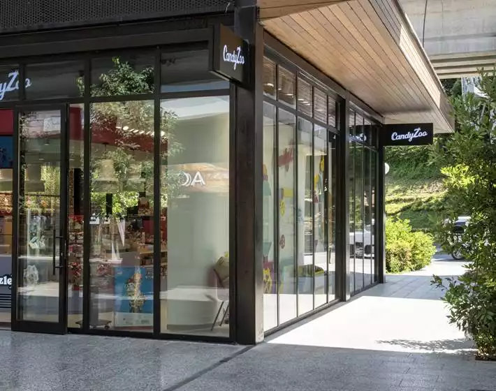 Candy Zoo – Şekerleme, tatlı ve eğlenceli atıştırmalıklar için renkli bir alışveriş ve tadım noktası.