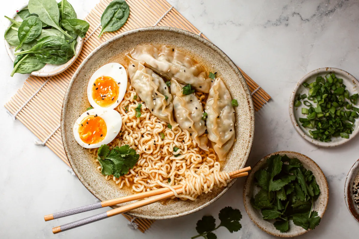Bir Kase Japon Lezzeti: Ramen Çeşitleri ve Lezzet Sırları