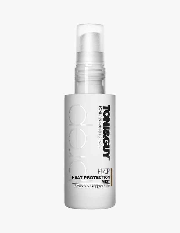 Marka Adı: Toni & Guy
Ürün Cinsiyeti: Belirtilmemiş
Ürün Tipi: Isıya karşı koruyucu saç spreyi
Ürün Sezonsallığı: Belirtilmemiş
Ürün Çeşidi: Saç şekillendirme öncesi hazırlık spreyi
Ürün Özellikleri: Bu Toni & Guy markasına ait ısıya karşı koruyucu saç spreyi, beyaz renkte silindirik bir şişeye ve şeffaf bir püskürtme başlığına sahiptir. Ürün, saçları ısıyla şekillendirme öncesinde koruma sağlamak ve pürüzsüz, şekillendirmeye hazır bir zemin oluşturmak üzere formüle edilmiştir. Toni & Guy, 1963'ten beri Londra'da salon deneyimi sunan köklü bir markadır.
Öne Çıkan Detaylar:
- Saçları şekillendirme sırasında yüksek ısıya karşı koruma sağlar.
- Saçlara pürüzsüz ve düzenli bir bitiş kazandırarak şekillendirmeye hazırlar.
- Profesyonel salon deneyimine sahip Toni & Guy markasının hazırlık serisinin bir ürünüdür.
Kimler Kullanıyor?: Bu ürün, saçlarını fön makinesi, maşa veya düzleştirici gibi ısıveren araçlarla düzenli olarak şekillendiren, saçlarının ısıya bağlı yıpranmasını engellemeyi hedefleyen kişiler için tasarlanmıştır. Özellikle boyalı saç renginin canlılığını ve parlaklığını korumak isteyen, saçlarına pürüzsüz ve kolay şekillenebilir bir yapı kazandırmak isteyen bireylerin günlük bakım rutinlerine pratik bir destek sunar.