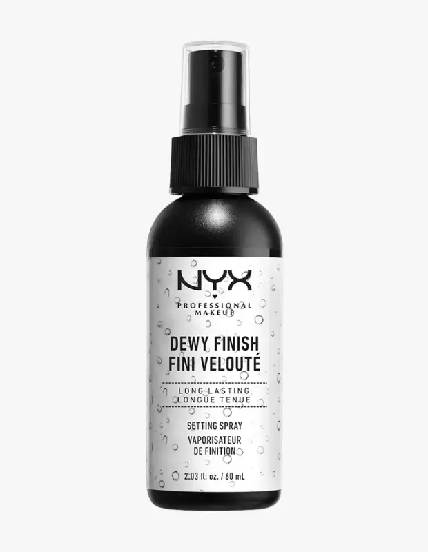 Marka Adı: NYX Professional Makeup
Ürün Cinsiyeti: Belirtilmemiş
Ürün Tipi: Makyaj Sabitleme Spreyi
Ürün Sezonsallığı: Tüm sezonlar
Ürün Çeşidi: Islak Bitişli (Dewy Finish)
Ürün Özellikleri: Bu siyah, minimal tasarımlı Nyx Professional Makyaj Sabitleme Spreyi, makyajınızı sabitleyerek uzun süreli kalıcılık sunar. Özellikle ıslak ve ışıltılı (dewy finish) bir bitiş arayanlar için formüle edilmiştir. 60 ml hacmindeki bu ürün, makyajınızın gün boyu taze ve canlı görünmesine yardımcı olan, kullanımı kolay sprey mekanizmasına sahiptir.
Öne Çıkan Detaylar:
- Makyaja nemli ve ışıltılı bir bitiş kazandırır.
- Uzun süre kalıcı formülü ile makyajın gün boyu tazeliğini korur.
- Pratik sprey başlığı sayesinde kolay ve homojen uygulama sağlar.
Kimler Kullanıyor?: Makyajının gün boyu ilk anki gibi taze ve canlı kalmasını isteyen, cildinde doğal bir ışıltı ve nemli bir bitiş arayan herkes için tasarlanmıştır. Özel davetlerde veya günlük kullanımda makyajına profesyonel bir dokunuş katmak ve kalıcılığını artırmak isteyen kişiler tarafından rahatlıkla tercih edilebilir. Parlak ve sağlıklı görünen bir cilt görünümünü sevenlerin favorisi olacaktır.