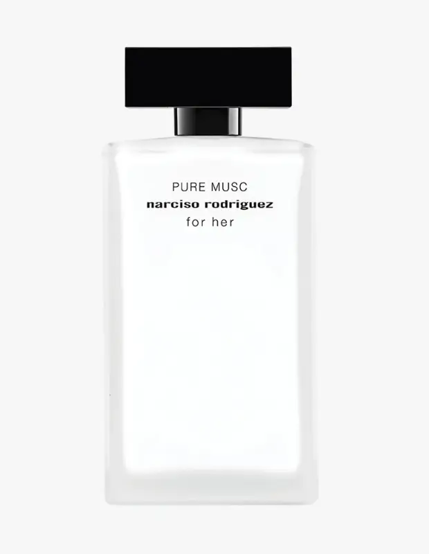Marka Adı: Narciso Rodriguez
Ürün Adı: Narciso Rodriguez For Her Pure Musc
Ürün Cinsiyeti: Kadın
Ürün Tipi: Parfüm
Ürün Sezonsallığı: Yaz
Ürün Çeşidi: Misk Parfüm
Ürün Özellikleri: Bu parfüm, minimalist buzlu beyaz cam şişesi ve keskin hatlı siyah kapağıyla modern bir estetiğe sahiptir. Beyaz çiçeklerin saflığını kristalize bir misk akoruyla birleştirerek teni ipeksi bir ikinci cilt gibi saran ve tertemiz bir koku bırakan bir yapıya sahiptir. Hafif ama kalıcı yapısıyla ferahlık sunar.
Öne Çıkan Detaylar:
- Beyaz çiçeklerin saflığı ve kristalize misk akorunun eşsiz uyumu
- Tende ipeksi, ikinci cilt hissi veren nazik ve kalıcı dokunuş
- Gün boyu süren tertemiz ve ferahlatıcı koku profili
Kimler Kullanıyor?: Zahmetsiz bir şıklığı ve doğal bir tazeliği teninde taşımak isteyenler için idealdir. Duştan yeni çıkmış gibi hissettiren temiz ve ferah kokuları tercih eden, klasik ağır parfümler yerine modern ve hafif bir imza arayan, gün boyu süren taze bir auraya sahip olmak isteyen kadınlar bu parfümü severek kullanır.