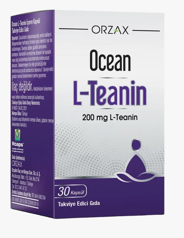 Ocean L-Teanin yazılı, üzerinde 200 mg L-Teanin ve 30 kapsül ibareleri bulunan mor ve beyaz renkli kutu, modern yaşamın getirdiği zihinsel berraklık ve odaklanma sorunlarına yönelik bir takviye edici gıda olarak öne çıkıyor.