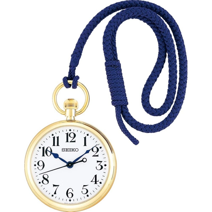 Beyaz arka plan üzerinde, Seiko Ref. SVBR007 modelini temsil eden, altın rengi kasalı ve tepeye monte edilmiş altın bir halkadan sarkan lacivert örgülü kordonlu şık bir cep saati; beyaz kadranı, siyah Arap rakamları, Seiko logosu ve parlak mavi ibreleriyle zamanı gösteriyor.