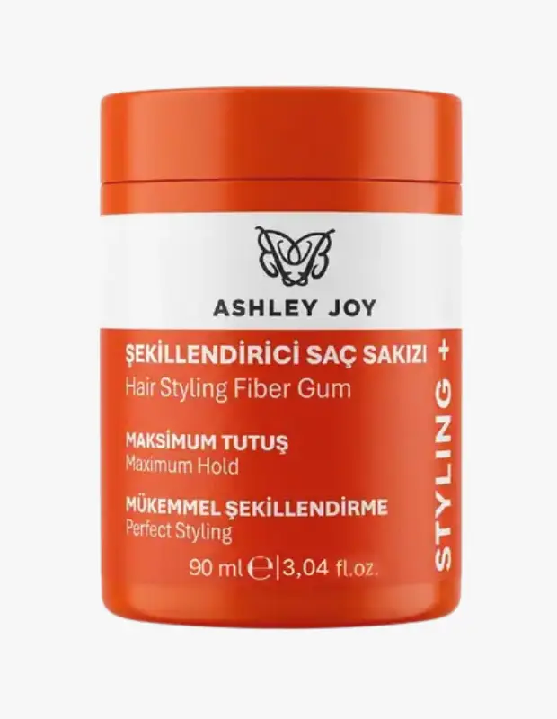 Marka Adı: Ashley Joy
Ürün Adı: Ashley Joy Erkek Şekillendirici Saç Sakızı
Ürün Cinsiyeti: Erkek
Ürün Tipi: Saç Şekillendirici
Ürün Sezonsallığı: Belirtilmemiş
Ürün Çeşidi: Fiber Gum
Ürün Özellikleri: Turuncu ve beyaz renklerin hakim olduğu pratik ambalajıyla dikkat çeken bu saç sakızı, saçlara maksimum tutuş sağlayarak gün boyu kalıcı ve mükemmel şekillendirme imkanı sunar. Fiber gum formülü sayesinde saç tellerini ağırlaştırmadan şekillendirir ve doğal bir görünüm kazandırır. 90 ml hacmiyle uzun süreli kullanım için idealdir.
Öne Çıkan Detaylar:
- Maksimum tutuş özelliği
- Mükemmel şekillendirme performansı
- Fiber gum formülü
- 90 ml pratik hacim
Kimler Kullanıyor?: Saçlarına esneklik, hacim ve doğal bir hareket katmak isteyen, modern ve klasik saç modellerini benimseyen erkekler için özel olarak tasarlanmıştır. Zahmetsizce şık, rafine ve gün boyu kalıcı bir görünüm arayanlar, saçlarının doğal akışını bozmadan şekillendirmeyi tercih edenler ve özellikle Old Money veya Curtain gibi eforsuz ama etkileyici stilleri sevenler bu ürünü günlük rutinlerine kolayca dahil edebilirler.