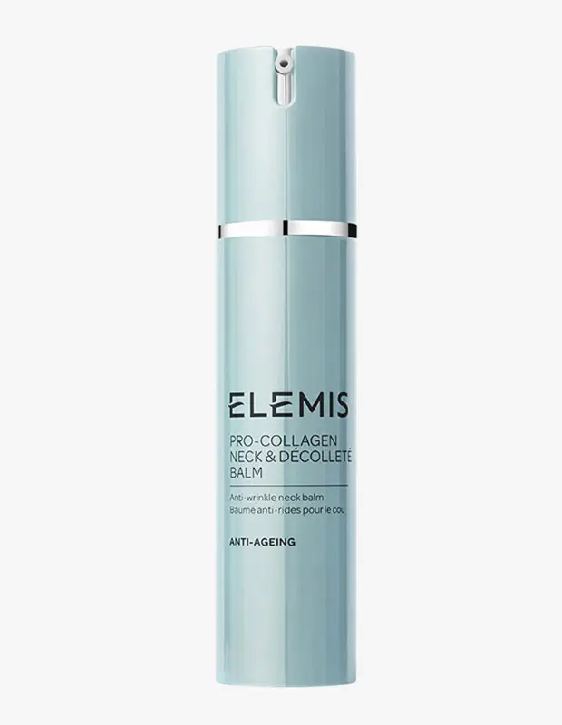 Marka Adı: ELEMIS
Ürün Adı: Elemis Pro-Collagen Neck & Décolleté Balm Yaşlanma Karşıtı Sıkılaştırıcı Boyun ve Dekolte Kremi 50 ml
Ürün Cinsiyeti: Unisex
Ürün Tipi: Boyun ve Dekolte Bakım Kremi
Ürün Sezonsallığı: Tüm Sezonlar
Ürün Çeşidi: Yaşlanma Karşıtı Bakım
Ürün Özellikleri: Elemis Pro-Collagen Boyun ve Dekolte Balmı, boyun ve dekolte bölgesindeki yaşlanma belirtilerine karşı özel olarak formüle edilmiş, yüksek performanslı bir cilt bakım ürünüdür. Açık turkuaz renkli, pompalı şık ambalajıyla dikkat çeken bu ürün, Pro-Collagen teknolojisi sayesinde cildin sıkılığını artırmaya ve ince çizgi görünümünü azaltmaya yardımcı olur. Cildin elastikiyetini desteklerken nemlendirici ve besleyici özellikleriyle daha pürüzsüz ve gençleşmiş bir görünüm sunar. Kullanımı pratik ve hijyenik olan pompalı tasarımı, ürünün tazeliğini korumasına yardımcı olur.
Öne Çıkan Detaylar:
- Boyun ve dekolte bölgesi için özel olarak geliştirilmiş formül
- Pro-Collagen teknolojisi ile sıkılaştırıcı ve yaşlanma karşıtı etki sunar
- İnce çizgi ve kırışıklık görünümünü hedefleyerek cildin elastikiyetini artırır
Kimler Kullanıyor?: Cilt bakım rutinlerini sadece yüze değil, yaşlanma belirtilerinin sıklıkla ortaya çıktığı boyun ve dekolte bölgesine de genişletmek isteyenler bu ürünü tercih edebilir. Daha sıkı, pürüzsüz ve gençleşmiş bir boyun ve dekolte görünümünü önemseyen, cilt elastikiyetini desteklemeyi hedefleyen ve kolajen üretimini teşvik eden aktif içeriklere sahip ürünleri arayan herkes için idealdir. Bakımlı ve bütünsel bir cilt görünümüne değer verenler için günlük rutinin vazgeçilmez bir parçasıdır.