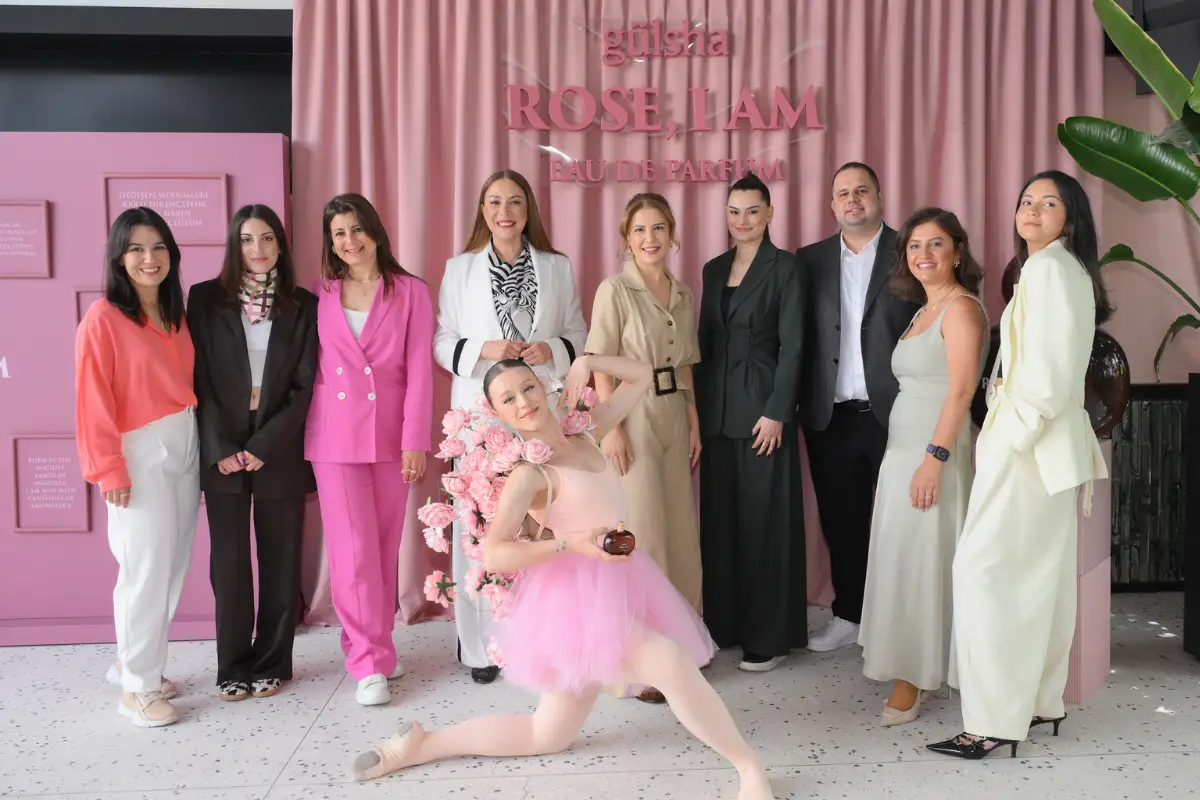 Gülün En Sanatsal Hali: OGGUSTO Ev Sahipliğinde gülsha ‘ROSE, I AM’ Lansmanı