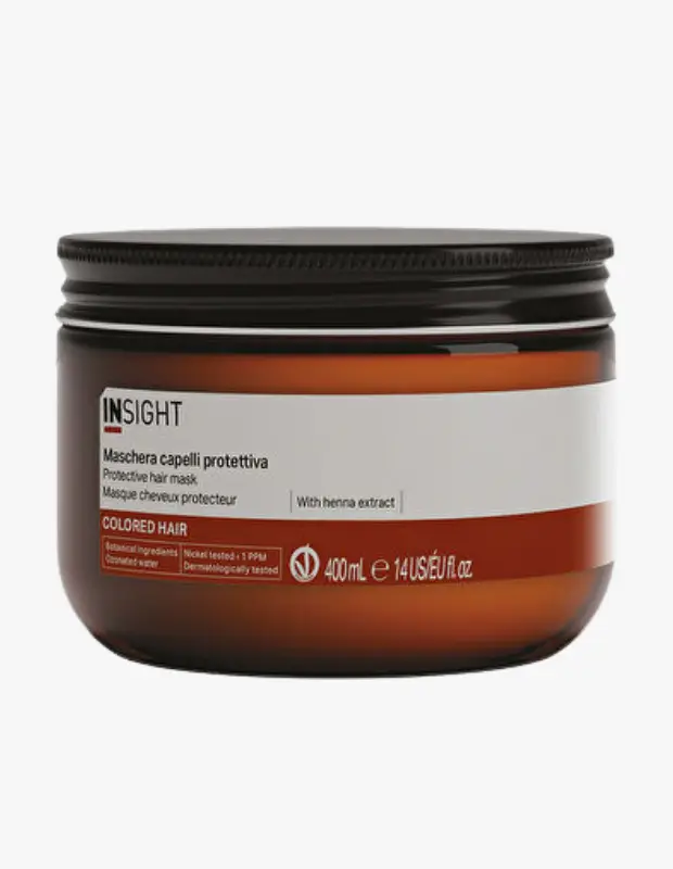 Marka Adı: Insight
Ürün Adı: Insight Colored Hair Protective Renk Koruyucu Saç Maskesi
Ürün Cinsiyeti: Unisex
Ürün Tipi: Saç Maskesi
Ürün Sezonsallığı: Tüm Sezonlar
Ürün Çeşidi: Renk Koruyucu Saç Maskesi
Ürün Özellikleri: Insight Renk Koruyucu Saç Maskesi, boyalı saçların canlılığını ve parlaklığını uzun süre korumak üzere özel olarak geliştirilmiştir. Kına özü ve çeşitli bitkisel içeriklerle zenginleştirilmiş formülü, saç tellerini derinlemesine beslerken rengin solmasını önlemeye yardımcı olur. Ozonlu su ile hazırlanan bu maske, saç derisine nazik bir bakım sunar ve genel saç sağlığını destekler. 400 ml'lik pratik ambalajıyla sunulan ürün, 1 PPM'den az nikel içeriğiyle test edilmiş ve dermatolojik olarak onaylanmıştır.
Öne Çıkan Detaylar:
- Boyalı saçlar için geliştirilmiş, kına özlü renk koruyucu formül
- Fitokompleks ve bitkisel içeriklerle zenginleştirilmiş nazik bakım sunar
- Dermatolojik olarak test edilmiş, nikel içeriği düşük ve 400 ml'lik hacim
Kimler Kullanıyor?: Saç rengini korumak ve canlılığını artırmak isteyen herkes bu maskeyi tercih edebilir. Özellikle boyalı saçların maruz kaldığı yıpratıcı etkilere karşı koruma sağlamayı, rengi sabitlemeyi ve saç derisine nazik bir bakım sunan bitkisel içerikli ürünleri arayan kişiler için idealdir. Parlak ve sağlıklı görünen boyalı saçlara sahip olmak isteyenler için günlük bakım rutinlerinin önemli bir parçasıdır.