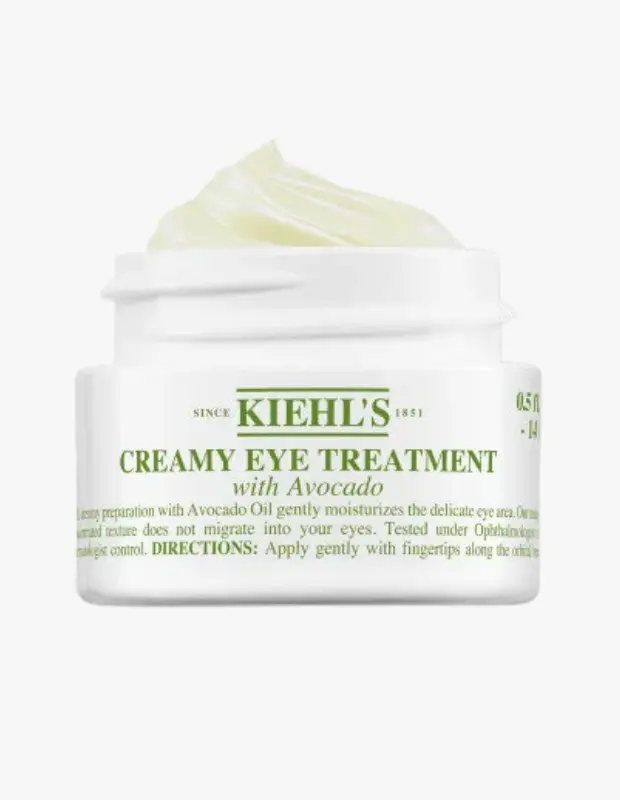 Marka Adı: Kiehl's
Ürün Adı: Kiehl's Avokadolu Göz Kremi
Ürün Cinsiyeti: Unisex
Ürün Tipi: Göz Kremi
Ürün Sezonsallığı: Belirtilmemiş
Ürün Çeşidi: Nemlendirici Göz Kremi
Ürün Özellikleri: Avokado yağı ile zenginleştirilmiş, yoğun ve kremsi dokuya sahip bu göz kremi, hassas göz çevresini nazikçe nemlendirir. Eşsiz konsantre formülü göz içine yayılma yapmaz, böylece konforlu bir kullanım sunar. Oftalmolog ve dermatolog kontrolünde test edilmiş olup, göz çevresinin ihtiyaç duyduğu besinleri sağlayarak daha pürüzsüz ve nemli bir görünüm kazandırır.
Öne Çıkan Detaylar:
- Avokado yağı ile zenginleştirilmiş yoğun formül
- Hassas göz çevresi için nazik ve etkili nemlendirme
- Göze yayılmayan, konsantre ve kremsi doku
- Oftalmolog ve dermatolog kontrolünde test edilmiştir
Kimler Kullanıyor?: Göz çevresi bakımını erken yaşlarda önemseyen, sağlıklı yaşlanma felsefesini benimseyen kişiler bu ürünü tercih edebilir. Hassas göz bölgesine agresif olmayan, ancak etkili bir nemlendirme ve besleme arayanlar için idealdir. Güvenilir ve uzman kontrolünden geçmiş formülleri tercih edenler, günlük cilt bakım rutinlerine bu göz kremini rahatlıkla dahil edebilirler.