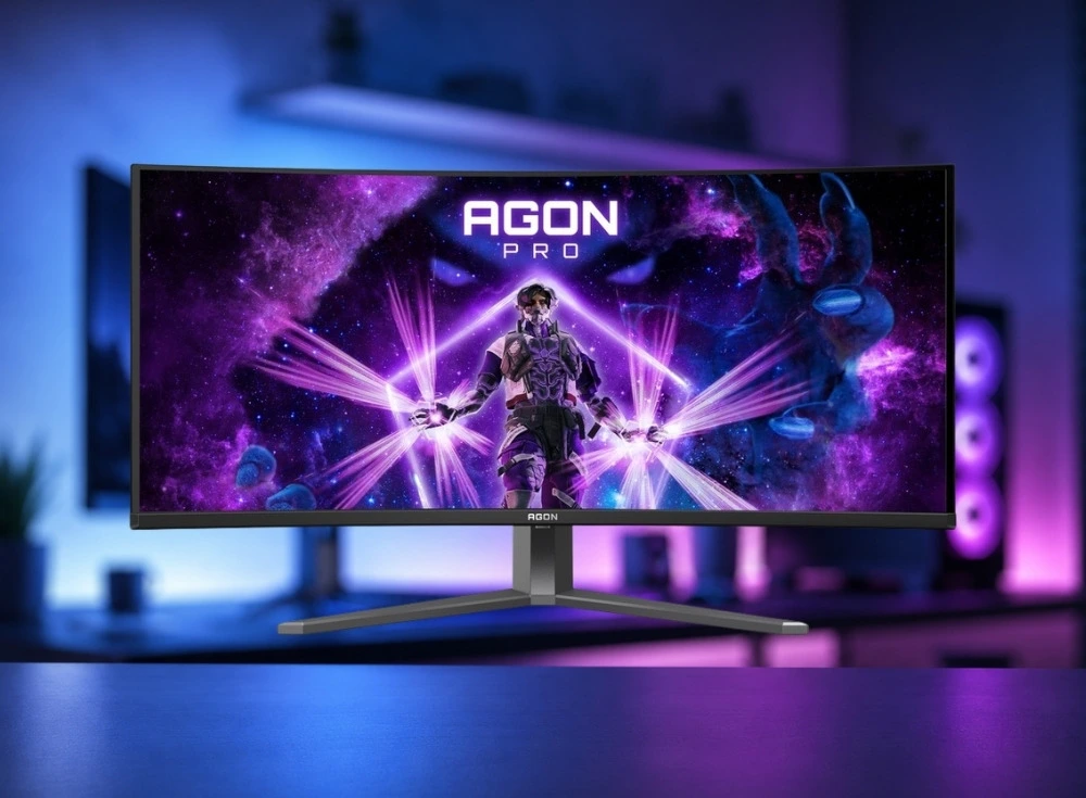 Marka Adı: AOC
Ürün Adı: AOC AGON PRO AG346UCD 34 İnç OLED UWQHD 175Hz Kavisli Oyuncu Monitörü
Ürün Cinsiyeti: Unisex
Ürün Tipi: Kavisli Oyuncu Monitörü
Ürün Sezonsallığı: Belirtilmemiş
Ürün Çeşidi: Ultra Geniş Kavisli OLED Monitör
Ürün Özellikleri: Bu premium kavisli monitör, 34 inç ultra geniş OLED panel teknolojisi ile UWQHD (3440 x 1440) çözünürlük sunar. Kusursuz siyah seviyeleri, yüksek kontrast ve etkileyici renk performansı sayesinde hem oyun hem de içerik tüketiminde üst düzey bir görsel deneyim vadeder. 175Hz yüksek yenileme hızı ve 0.03 ms gibi ultra düşük tepki süresi ile akıcı ve gecikmesiz bir oyun performansı sağlarken, 1800R kavis değeri sürükleyici bir görüş alanı yaratır. FreeSync Premium Pro desteği ile ekran yırtılmalarını minimize eder. İnce çerçeveli şık tasarımı modern çalışma veya oyun alanlarına uyum sağlar.
Öne Çıkan Detaylar:
- OLED panel teknolojisi ile kusursuz siyahlar, yüksek kontrast ve canlı renkler
- 34 inç UWQHD çözünürlüklü ultra geniş ve 1800R kavisli ekran ile sürükleyici deneyim
- 175Hz yenileme hızı ve 0.03 ms tepki süresi ile üst düzey oyun performansı
Kimler Kullanıyor?: En üstün görüntü kalitesini ve akıcı oyun deneyimini bir arada arayan profesyonel oyuncular, yüksek performanslı ve premium bir monitör kurulumu isteyen teknoloji meraklıları ile detaylı grafik ve video çalışmaları yapan içerik üreticileri bu ürünü tercih edebilirler.