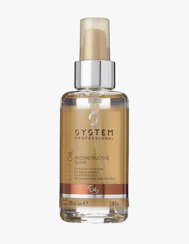 Marka Adı: System Professional
Ürün Adı: System Professional LuxeOil Reconstructive Elixir
Ürün Cinsiyeti: Belirtilmemiş
Ürün Tipi: Saç Bakım Yağı
Ürün Sezonsallığı: Belirtilmemiş
Ürün Çeşidi: Keratin Koruyucu ve Onarıcı Saç İksiri
Ürün Özellikleri: Şeffaf cam şişede sunulan System Professional LuxeOil Reconstructive Elixir, açık amber rengi bir sıvı içerir ve kullanımı kolay bir sprey pompa mekanizmasına sahiptir. Ürün etiketi üzerinde saçın keratinini korumaya yönelik formüle edildiği belirtilmektedir. 100 ml hacminde olan bu iksir, saçın lipit bariyerini güçlendirmeye yardımcı olur, saçın elastikiyetini artırarak koparak kırılmaların önüne geçer ve saç tellerine kaybettiği esnek, sağlıklı ve parlak yapıyı geri kazandırmayı hedefler.
Öne Çıkan Detaylar:
- Saçın keratin yapısını korumaya odaklı özel formül.
- Yoğun nem sağlayarak saçın elastikiyetini artırır.
- Saçtaki koparak kırılmaları önlemeye yardımcı olur.
- Kullanım kolaylığı sunan sprey pompa mekanizması.
Kimler Kullanıyor?: Saçlarının kolayca kırıldığını veya tararken zorlandığını hisseden, sertleşmiş veya nemini kaybetmiş saç tellerine sahip kişiler bu iksirden faydalanabilir. Saçlarının yıpranmış ve cansız görünümünden kurtulup daha sağlıklı, esnek ve parlak bir yapıya kavuşmasını isteyen herkes için uygun bir üründür. Özellikle saçın keratin yapısını güçlendirmek ve korumak isteyen kullanıcılar tarafından tercih edilebilir.