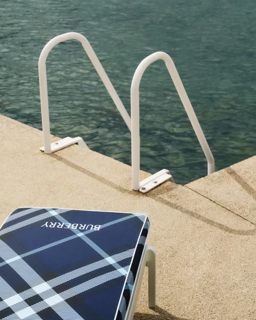 Bodrum'dan Capri'ye: Moda Evlerinin Görülmeye Değer Pop-Up Mağazaları ve Beach Club'ları