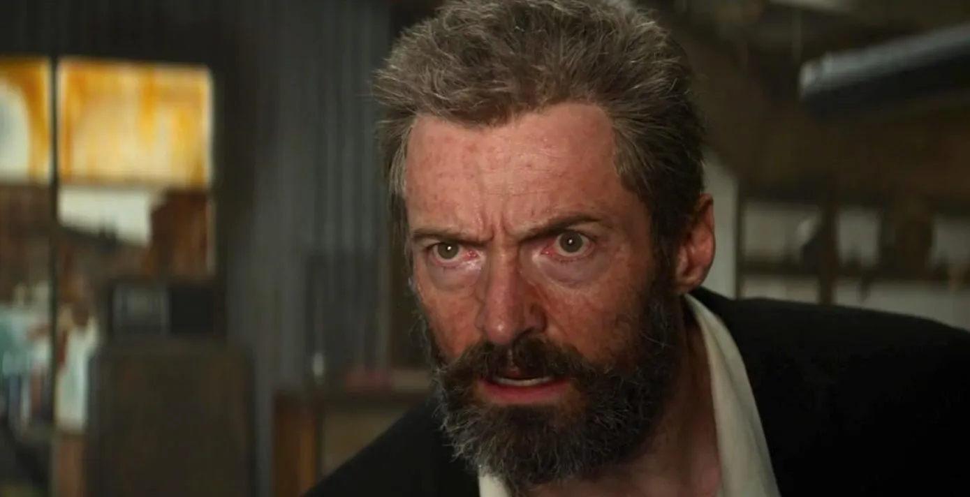 Hugh Jackman'ın Logan filmindeki yorgun, kan çanağına dönmüş gözleri, dağınık gri saçları ve sakalıyla, zamanın yıpratıcı etkisini ve taşıdığı acıları yansıtan, gücü tükenmiş bir Wolverine olarak sergilediği bu unutulmaz kariyer basamağı performansı.