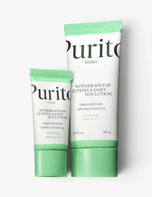 Marka Adı: Purito
Ürün Adı: Purito Unisex Serinletici Hafif Güneş Losyonu
Ürün Cinsiyeti: Unisex
Ürün Tipi: Güneş Losyonu
Ürün Sezonsallığı: Yaz
Ürün Çeşidi: Yatıştırıcı, Centella Asiatica İçerikli
Ürün Özellikleri: Purito Serinletici Hafif Güneş Losyonu, SPF50+ PA++++ gibi yüksek koruma faktörleri ile cildi UVA ve UVB ışınlarına karşı kapsamlı bir şekilde korur. Centella Asiatica (Gotu Kola) içeren özel formülü, cildi yatıştırmaya ve çevresel faktörlere karşı kentsel bir savunma kalkanı oluşturmaya yardımcı olur. Hafif dokusu sayesinde ciltte ağırlık yapmaz, kolayca emilir ve yapışkan bir his bırakmadan aydınlık, Kore güzellik trendlerindeki cam cilt görünümünü destekleyen doğal bir parlaklık kazandırır. Yeni nesil kimyasal filtreler içeren bu 60 ml'lik losyon, günlük kullanım için idealdir ve cilt tarafından kolayca tolere edilir.
Öne Çıkan Detaylar:
- Yüksek SPF50+ PA++++ koruması
- Centella Asiatica (Gotu Kola) ile yatıştırıcı ve kentsel koruma
- Hafif dokulu, aydınlık bitişli ve cam cilt etkisi sunan formül
Kimler Kullanıyor?: Cildini UVA ve UVB ışınlarına karşı yüksek faktörlü ve hafif dokulu bir koruma ile desteklemek isteyenler. Özellikle centella asiatica'nın yatıştırıcı etkilerinden faydalanmayı arzulayan, şehir hayatının getirdiği çevresel faktörlere karşı kalkan oluşturmak isteyen kişiler için idealdir. Makyaj altına rahatça uygulayabilecekleri, ciltte beyaz iz bırakmayan ve doğal, ışıltılı bir bitiş sağlayan bir ürün arayan herkesin tercih edebileceği bir güneş losyonudur. K-Beauty ürünlerine ilgi duyan ve cam cilt görünümünü günlük rutinlerine entegre etmek isteyenler için de uygundur.