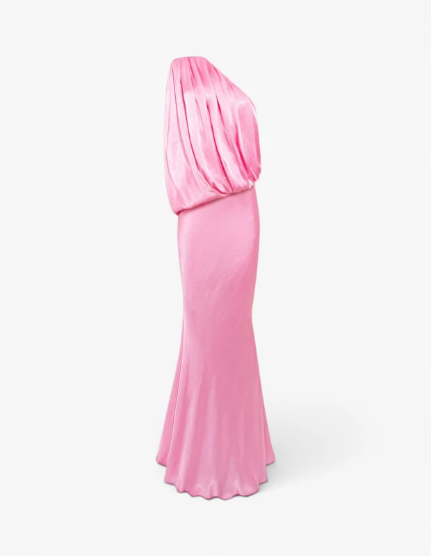 Marka Adı: SistersNysa
Ürün Adı: SistersNysa Kadın Drapeli Tek Omuzlu Uzun Elbise
Ürün Cinsiyeti: Kadın
Ürün Tipi: Elbise
Ürün Sezonsallığı: Yaz
Ürün Çeşidi: Davet Elbisesi
Ürün Özellikleri: Bu SistersNysa elbise, pudra pembe tonundaki akışkan ve parlak saten benzeri kumaşıyla göz alıcı bir şıklık sunar. Tek omuzlu tasarımı, üst kısımda zarif bir hacim ve akışkan drapelerle modern bir görünüm yaratır. Vücudu nazikçe saran silüeti, belden aşağıya doğru hafifçe genişleyerek elegan bir balık veya kloş etek formunda son bulur. Özel davetler için tasarlanan bu uzun elbise, hem romantik hem de çağdaş bir tarzı yansıtır.
Öne Çıkan Detaylar:
- Tek omuzlu ve drapeli, hacimli üst tasarım
- Parlak ve akışkan dokulu saten benzeri kumaş yapısı
- Pudra pembe renk tonu
- Vücudu saran ve aşağıya doğru hafifçe açılan zarif uzun kesim
Kimler Kullanıyor?: Modern zarafeti ve romantik çizgileri bir araya getirenleri, özel davetlerde, yaz düğünlerinde veya şık kutlamalarda dikkat çekici ama zahmetsiz bir stil sergilemek isteyenleri hedefler. Akışkan kumaşların konforunu ve pastel tonların huzurunu tercih eden, sofistike ve feminen bir görünüm arayan herkes bu elbiseyle kendi tarzını yansıtabilir.