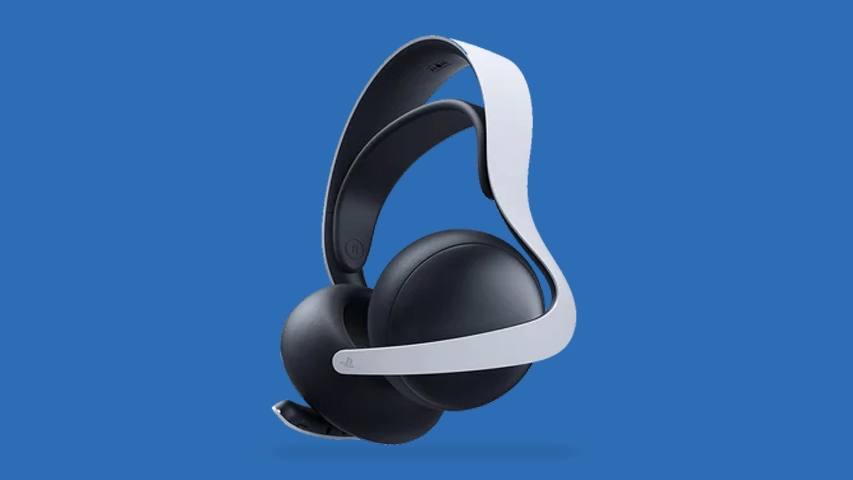 Canlı mavi bir arka plan önünde, siyah kulaklık yastıkları ve beyaz kavisli bant tasarımıyla dikkat çeken, entegre mikrofonlu modern Sony Pulse Elite kablosuz kulaklık, şık ve ergonomik görünümüyle konumlandırılmıştır.