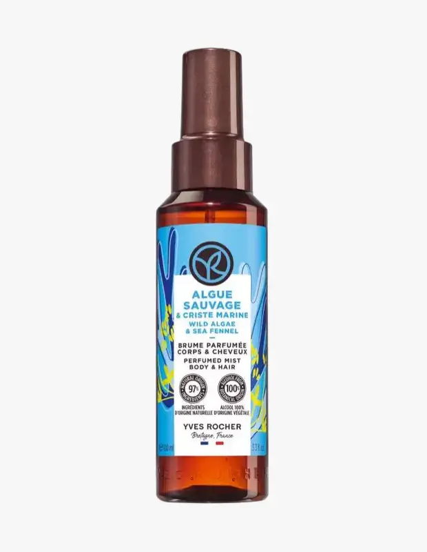 Marka Adı: Yves Rocher
Ürün Adı: Yves Rocher Okyanus Esintisi Vücut ve Saç Parfüm Misti
Ürün Cinsiyeti: Belirtilmemiş
Ürün Tipi: Vücut ve Saç Parfüm Misti
Ürün Sezonsallığı: Yaz
Ürün Çeşidi: Ferahlatıcı Vücut ve Saç Bakım Misti
Ürün Özellikleri: Bu 100 ml hacmindeki ferahlatıcı parfüm misti, Yves Rocher'nin doğal içeriklere olan bağlılığını yansıtır. Vahşi deniz yosunu ve kaya koruğu özleriyle zenginleştirilmiş, okyanus esintili hafif kokusuyla öne çıkar. Özel formülü sayesinde hem vücut hem de saç için kullanıma uygundur. %97 doğal kaynaklı içerik ve %100 doğal kökenli alkol barındıran bu ürün, cildinizde ve saçlarınızda gün boyu süren hoş bir koku ve ferahlık hissi bırakır. Kolay taşınabilir boyutuyla yaz tatillerinin ve günlük kullanımın vazgeçilmezidir.
Öne Çıkan Detaylar:
- %97 doğal kaynaklı içerik
- %100 doğal kökenli alkol
- Vücut ve saç için çift etkili kullanım
Kimler Kullanıyor?: Doğallığı ve ferahlığı seven, yaz aylarında hem vücudunda hem de saçlarında hafif ve hoş bir koku arayan herkes bu parfüm mistini tercih edebilir. Özellikle deniz kenarında, tekne tatillerinde veya şehir hayatında okyanus esintisini yanında taşımak isteyen, doğal içeriklere önem veren ve zahmetsiz şıklığı benimseyen bireylerin günlük bakım rutinlerine kolayca entegre edebileceği bir üründür.