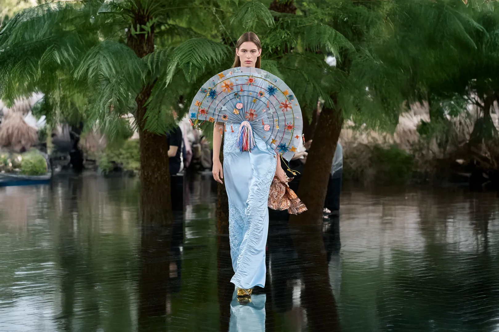 Schiaparelli’den Dior’a Couture Sezonu: Paris Haute Couture Moda Haftası Sonbahar-Kış 2026