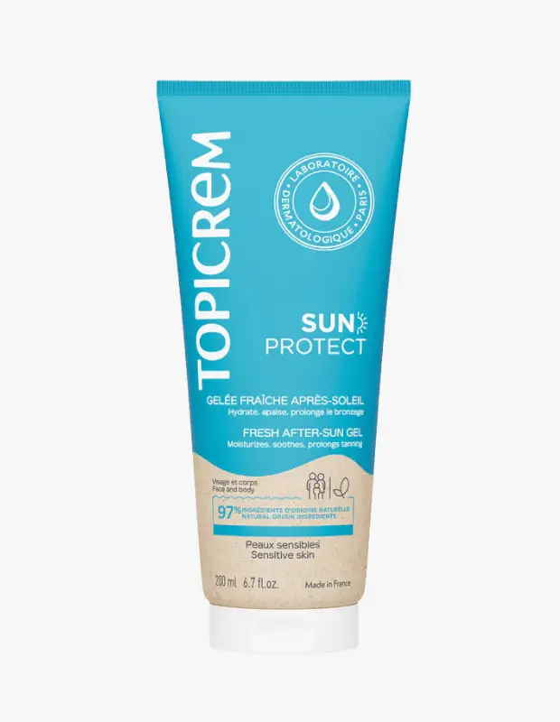 Marka Adı: Topicrem
Ürün Adı: Topicrem Sun Protect Fresh After-Sun Jel
Ürün Cinsiyeti: Unisex
Ürün Tipi: Güneş Sonrası Jel
Ürün Sezonsallığı: Yazlık
Ürün Çeşidi: Jel Formül
Ürün Özellikleri: Bu ferahlatıcı Topicrem Sun Protect Fresh After-Sun Jel, güneş sonrası cildi anında nemlendirmek, yatıştırmak ve bronzluğun kalıcılığını uzatmak için özel olarak formüle edilmiştir. %97 doğal kökenli içeriklere sahip olup, hassas ciltler dahil tüm cilt tiplerinin kullanımına uygundur. Yüz ve vücut için tasarlanmış bu jel, cilde hoş bir ferahlık hissi verirken, güneşin neden olduğu kuruluğu ve gerginliği gidermeye yardımcı olur. 200 ml hacimli, Fransa menşeli bir üründür.
Öne Çıkan Detaylar:
- Cildi anında serinleterek ferahlık sağlar ve yatıştırır.
- Yüz ve vücut için kullanılabilir, hassas ciltler için uygundur.
- %97 doğal kökenli içeriklerle bronzluğun kalıcılığını destekler.
Kimler Kullanıyor?: Güneşlenme sonrası cildinde anında serinleme ve rahatlama arayanlar, cildini nemlendirirken aynı zamanda bronzluğunun süresini uzatmak isteyenler için idealdir. Hassas cilde sahip olup doğal içeriklere öncelik veren, hem yüz hem de vücut için pratik ve etkili bir güneş sonrası bakım çözümü arayan herkes bu jeli tercih edebilir.