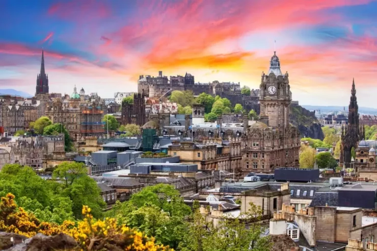 Edinburgh: Cesur Yüreklerin ve Büyük Düşüncelerin Şehri