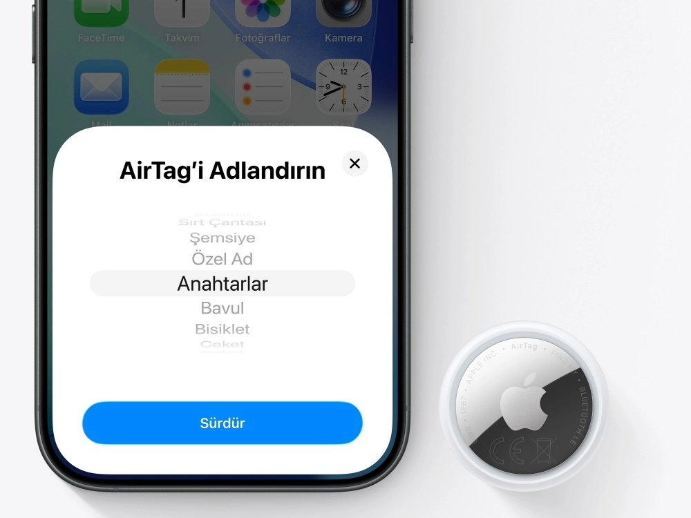 Apple AirTag, Bul uygulaması aracılığıyla eşyaları kolayca bulmaya yardımcı olacak şekilde bir iPhone ekranında Anahtarlar olarak adlandırılıyor ve bu teknoloji üniversite öğrencileri için indirimli sunuluyor.