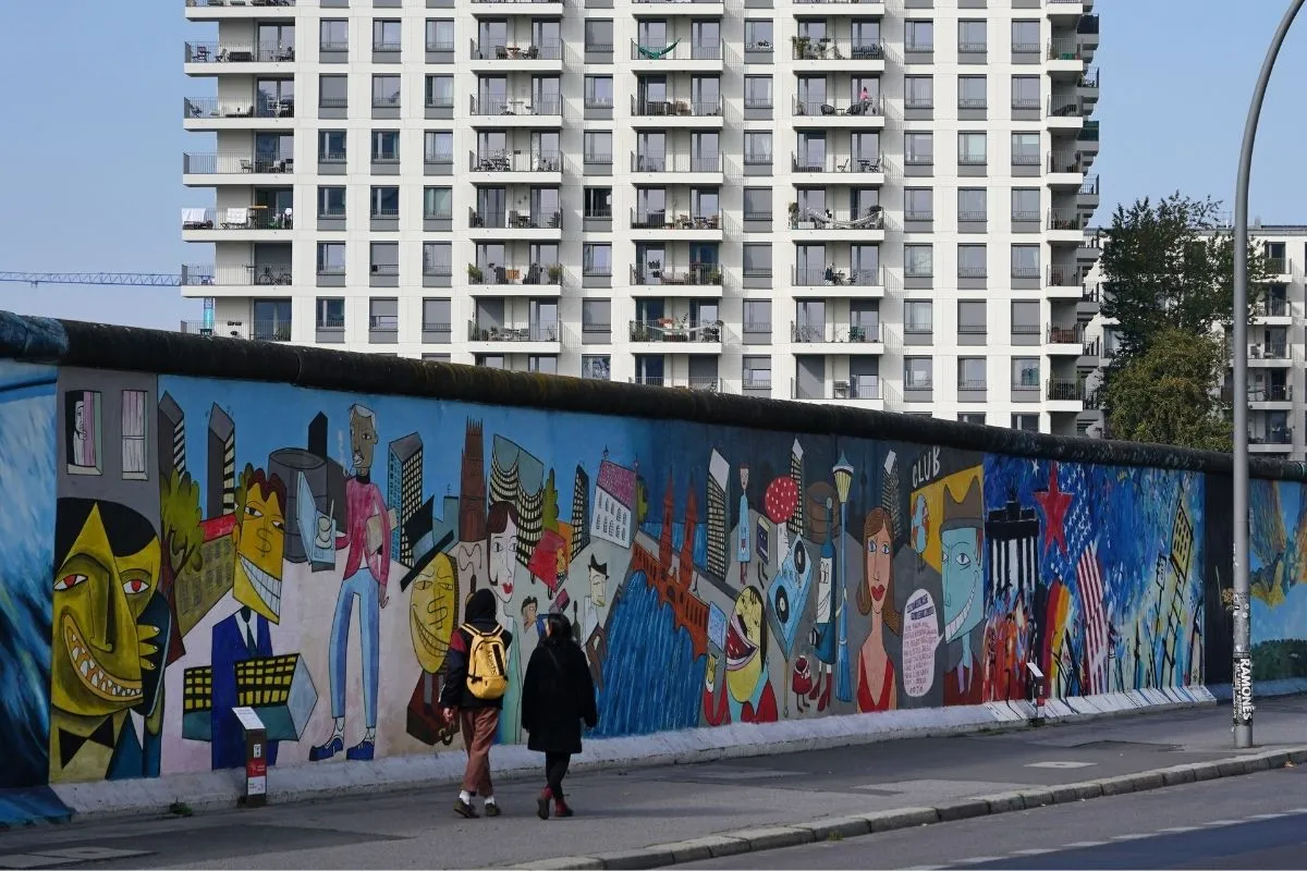 Soğuk Savaş’ın Simgesi Berlin Duvarı: Şehri İkiye Bölen 28 Yıllık Hikâye
