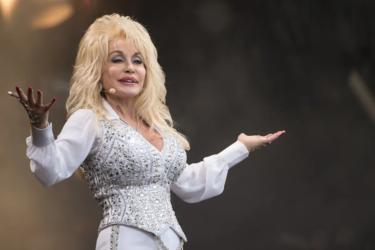 Kuralları Yeniden Yazan Kadın: 80 Yaşında Hayata Veda Eden Dolly Parton Kimdir?