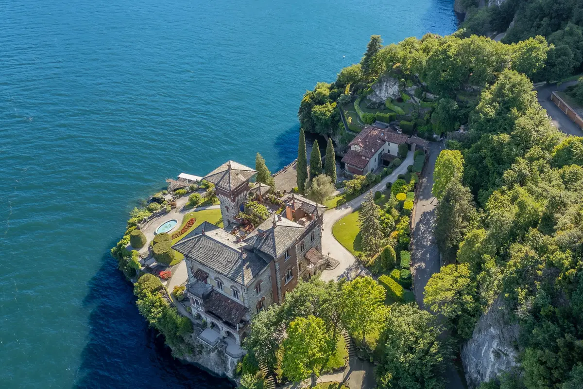 Bir James Bond Sahnesinde Yaşamak: Como Gölü'ndeki İkonik Villa La Gaeta Satışta