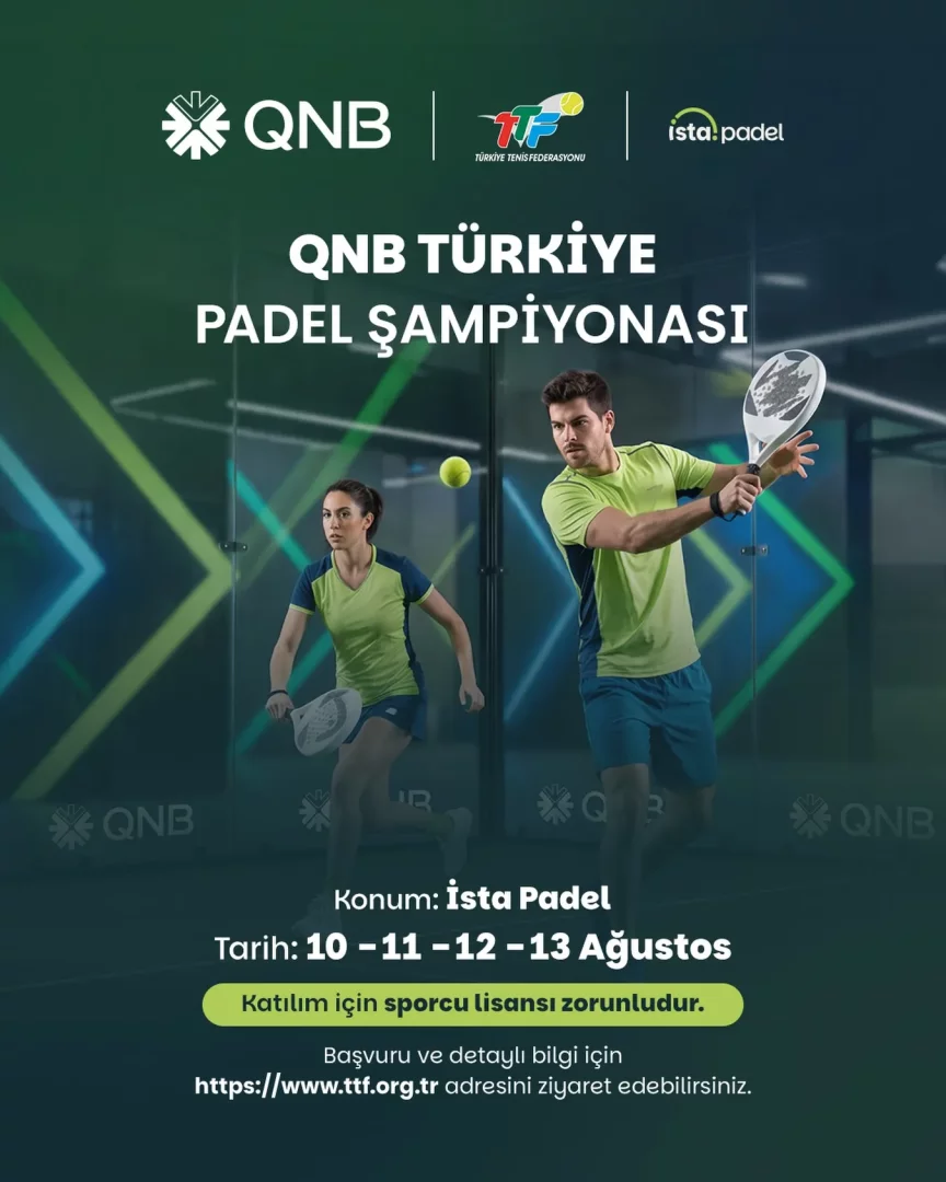 QNB Türkiye Padel Şampiyonası etkinliğini tanıtan bu afişte, yeşil spor kıyafetleri içindeki bir kadın ve bir erkek padel oyuncusu, kortta raketleriyle havada duran sarı bir topa doğru hareket ederken enerjik bir şekilde poz veriyor; arka planda yeşil ışıklandırmalı cam duvarlar ve afişin alt kısmında Ista Padel'deki 10-13 Ağustos tarihli turnuva detayları net bir şekilde görülüyor.