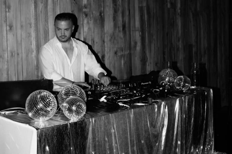 Çubuklu 29’dan Şampiyonluk Gecelerine: DJ Taner Öztürk’ün Kabininden 20 Yıl